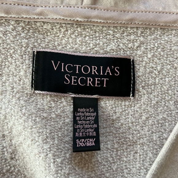 Cropped pale pink VS sweater - Picture 3 of 4